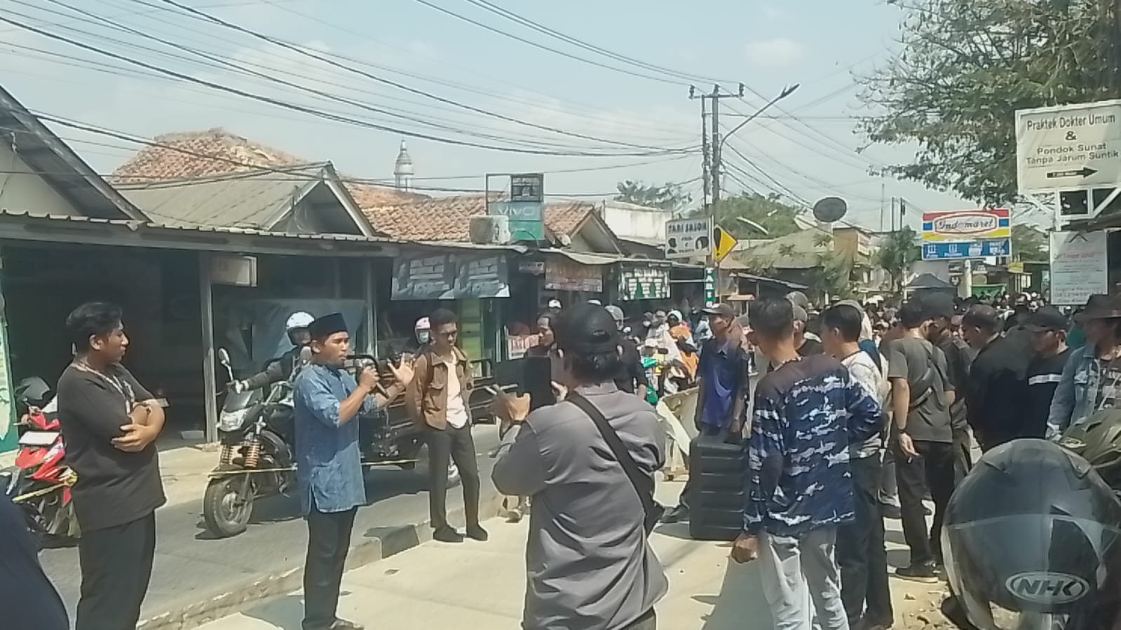 PERMAYSURI Turun ke Jalan, Desak Pemkab Tangerang Evaluasi Kualitas Pembangunan Jalan Sukadiri